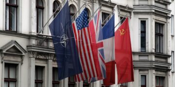 Checkpoint charlie flags