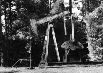 Oil well