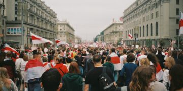 Belarussians protesting. Photo by Lina Bob on Unsplash