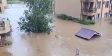 Elenite resort flodding.