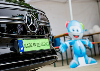 Mercedes-Benz Starts Series Production of a New All-Electric GLB Model in Kecskemét