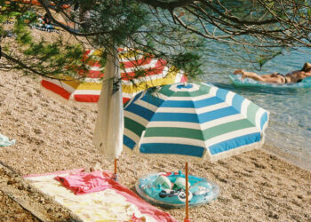 The tourist season begins in Central Europe and on the Black Sea. Poland, Croatia, Bulgaria and Romania expect a strong summer